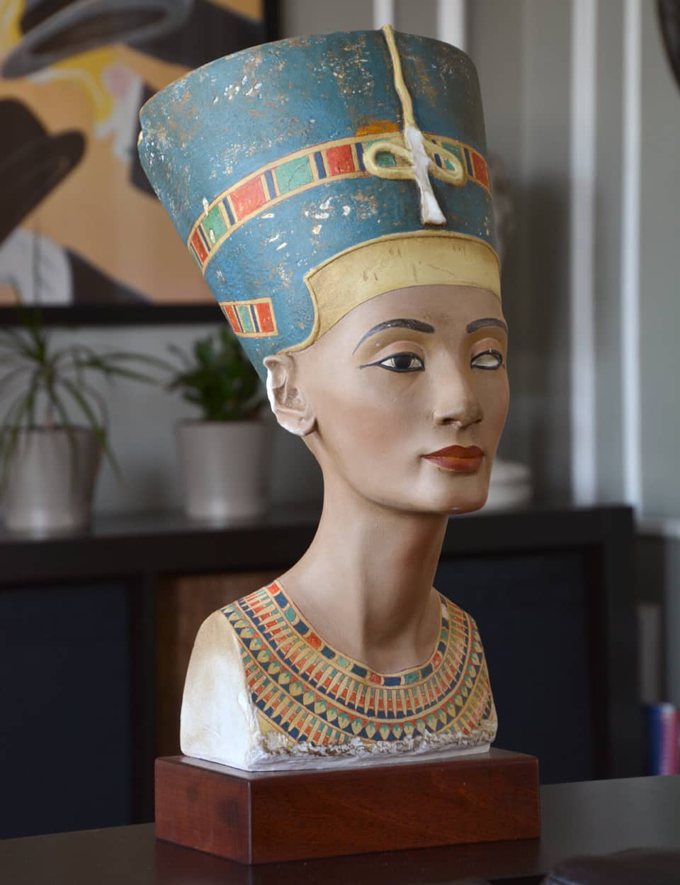 Egyptian Queen Nefertiti Bust Sculpture IDENTICAL MUSEUM REPRODUCTION